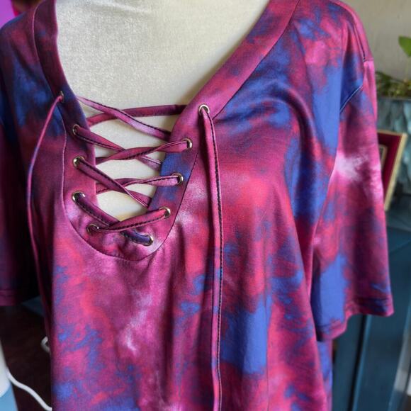 Colorful Tie Dye Blouse with Tie Up Chest - Size 2XL - Picture 6 of 7